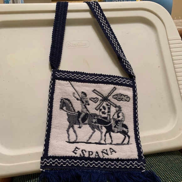 Purses - Picture 2 of 4